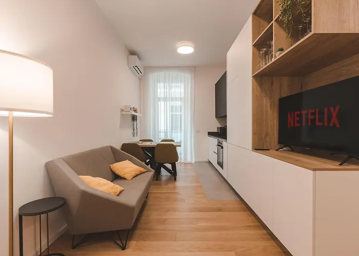 Stylish Apartment In The Center Of Trieste - Central Station - Wifi-Netflix